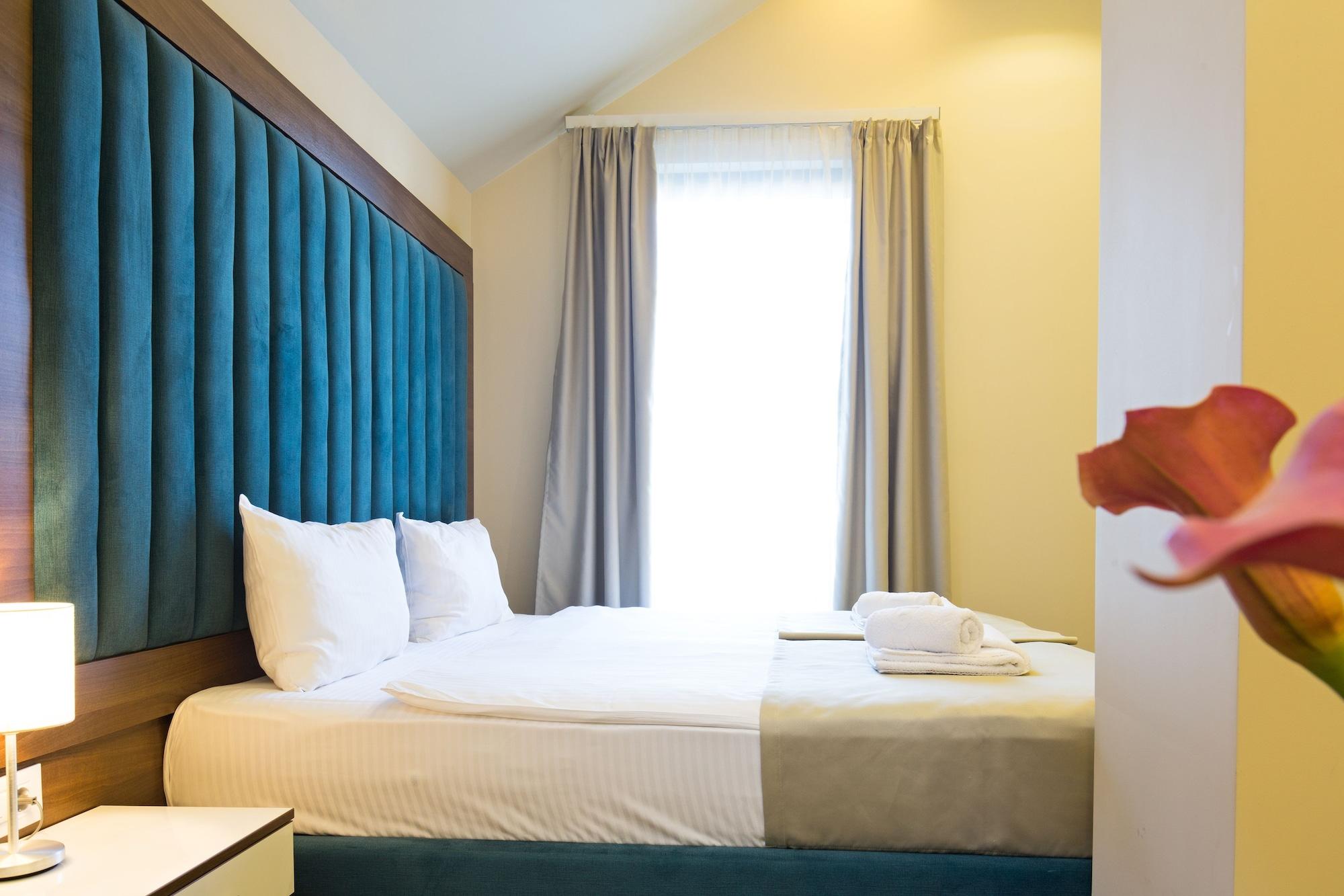 Marquise Garni 4* Belgrad