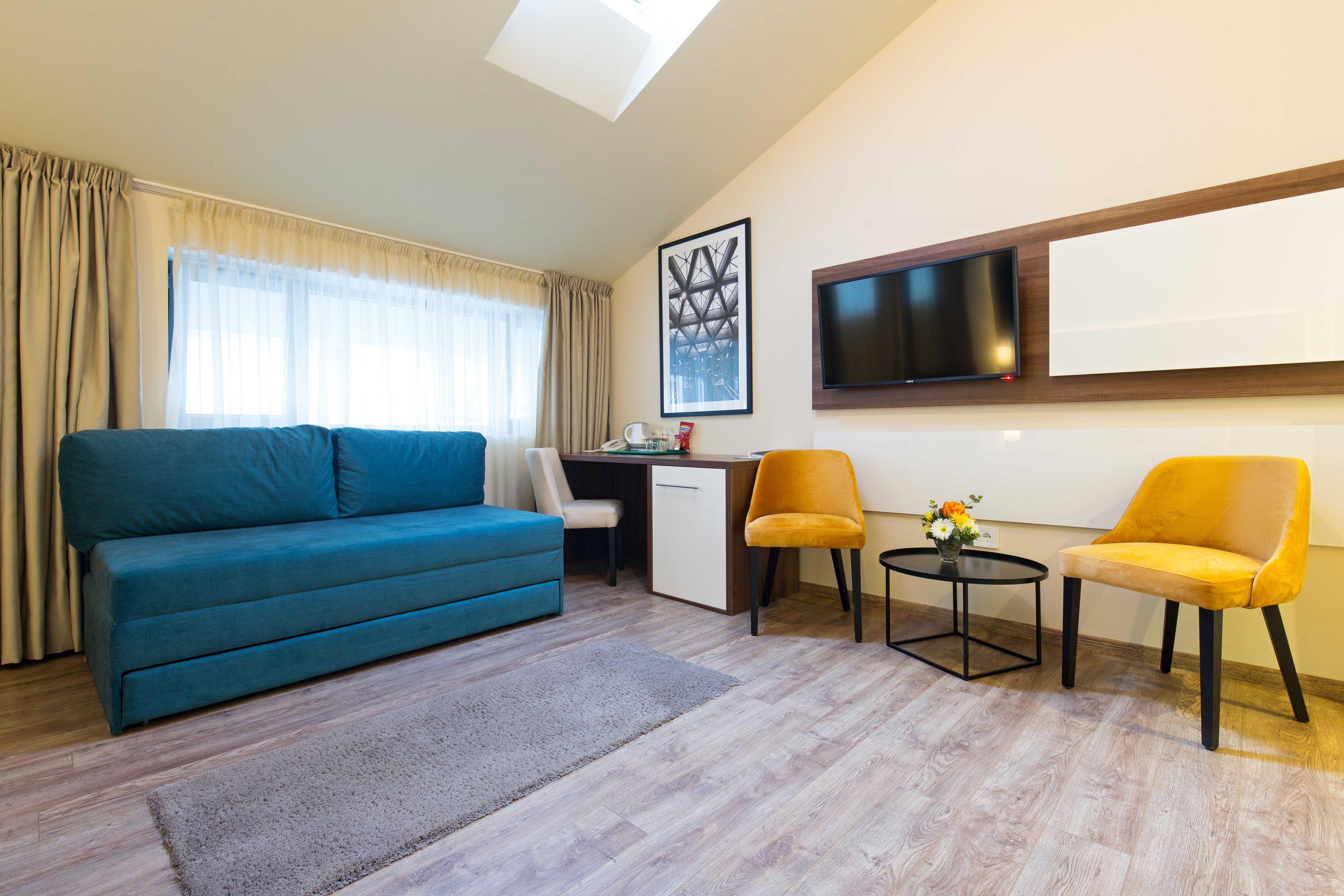 Marquise Garni Hotell 4*